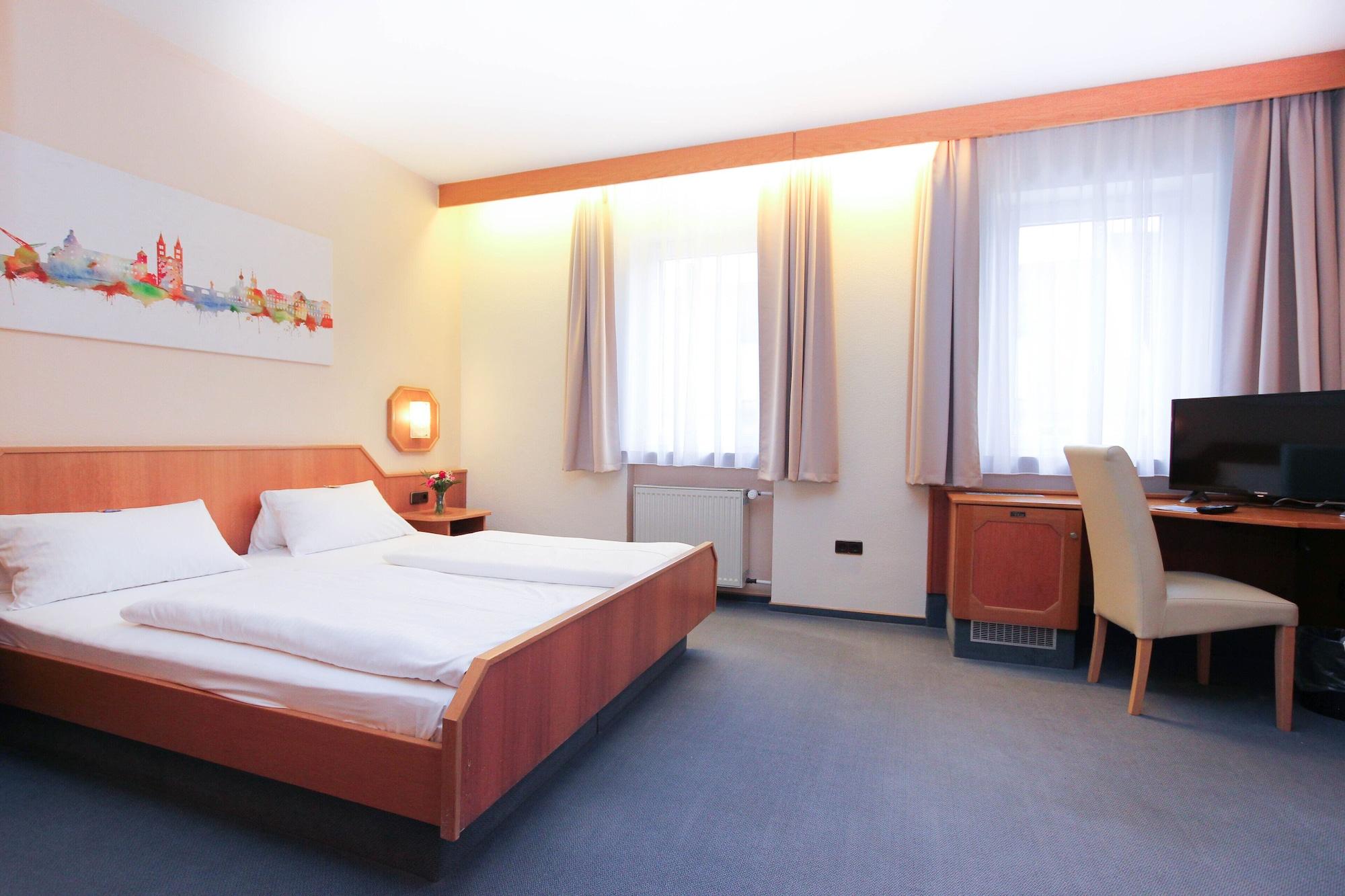 City Hotel Wuerzburg Exterior photo